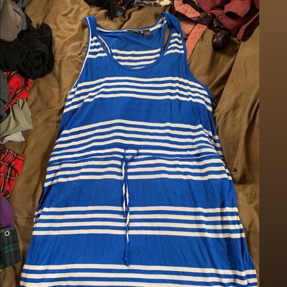 Dresses! Worn but in good condition - Picture 2 of 3